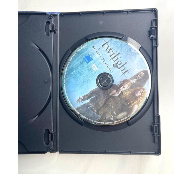 Bundle 3/15, 10/25 Twilight DVD (2008) Kristen Stewart, Patterson - Picture 5 of 6